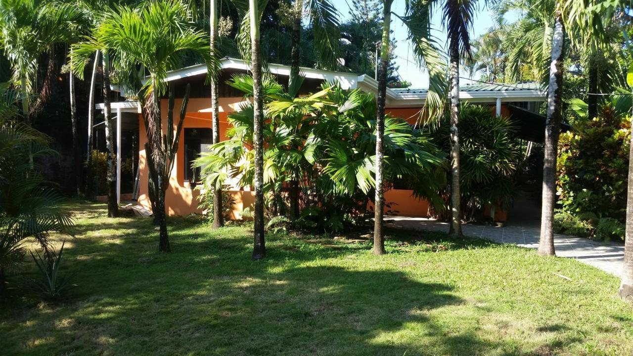 Embassy House Bed & Breakfast ปัวร์โตคิมาเนซ ภายนอก รูปภาพ