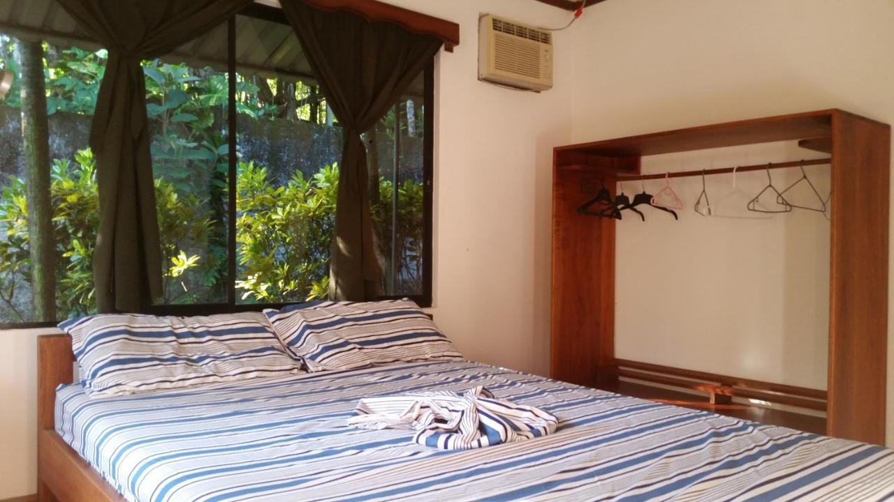 Embassy House Bed & Breakfast ปัวร์โตคิมาเนซ ภายนอก รูปภาพ