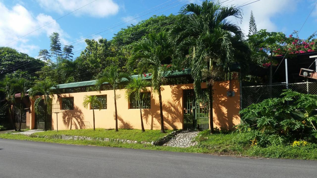 Embassy House Bed & Breakfast ปัวร์โตคิมาเนซ ภายนอก รูปภาพ